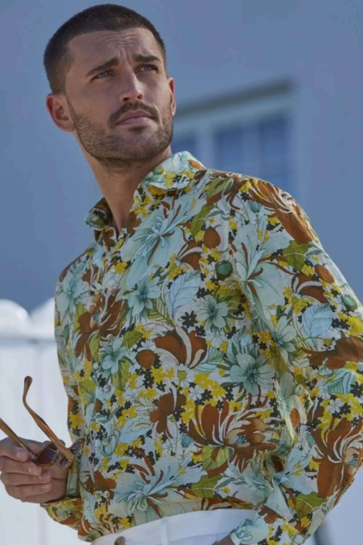 Chemise fleurie en lin
