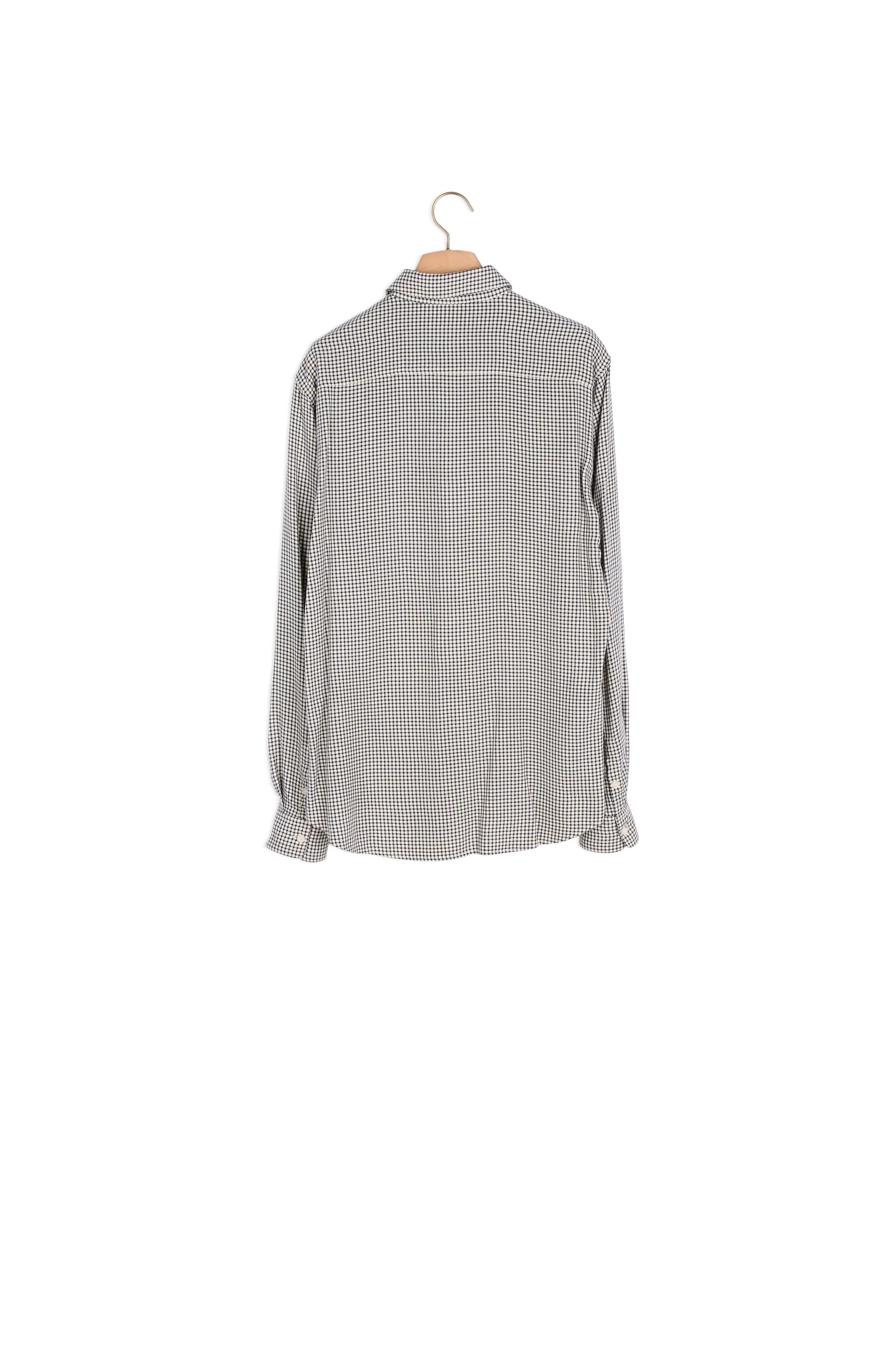 Chemise à petits carreaux