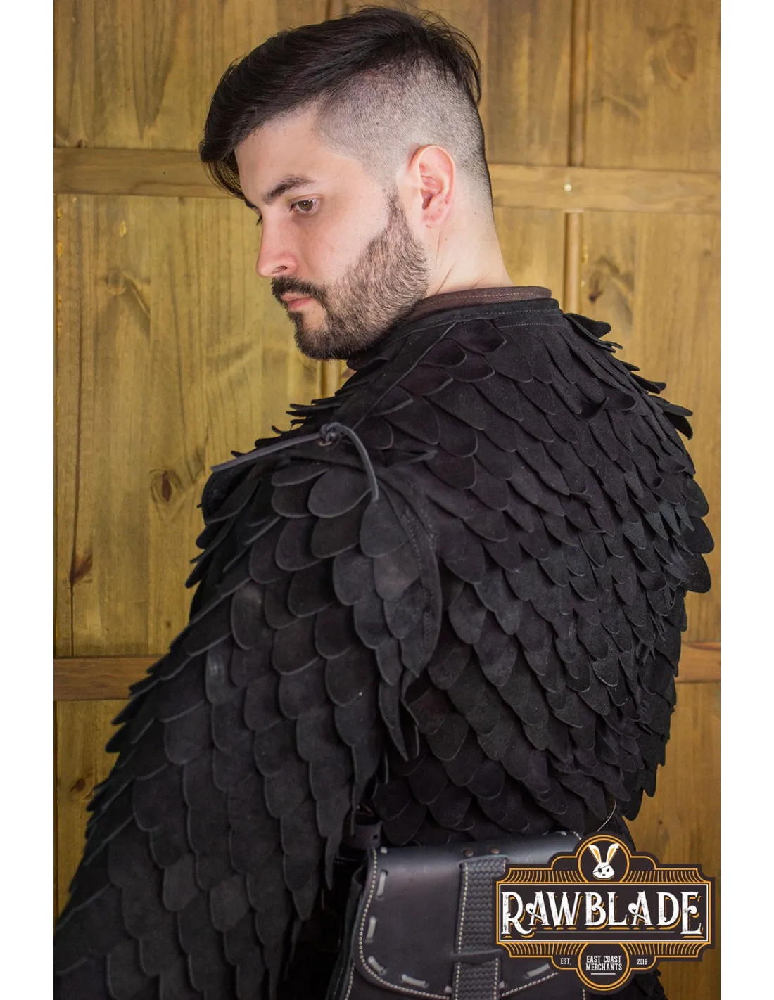 Oria Scale Armor avec manches - Noir ⚔️ Boutique Épées