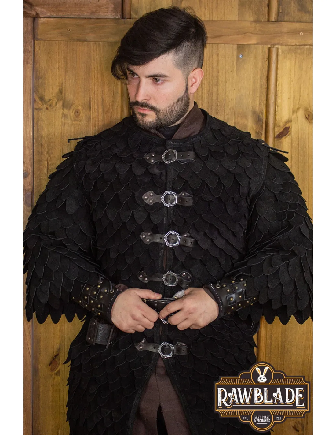 Oria Scale Armor avec manches - Noir ⚔️ Boutique Épées
