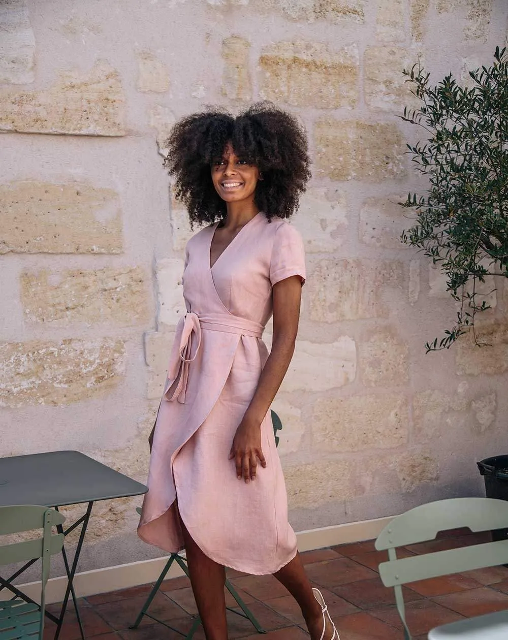 Robe pour fêtes Zargot 100% lin rose manches courtes