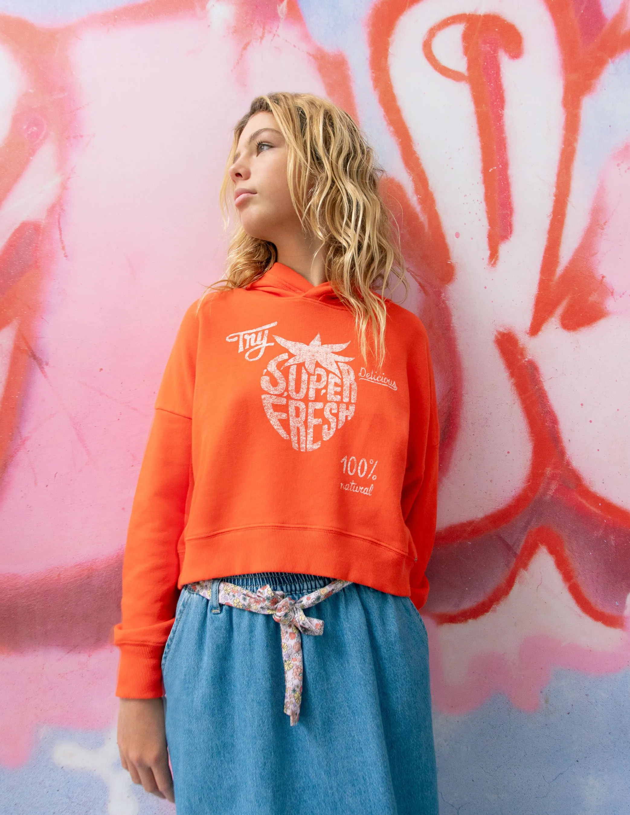 Sweat rouge print fraise à message fille